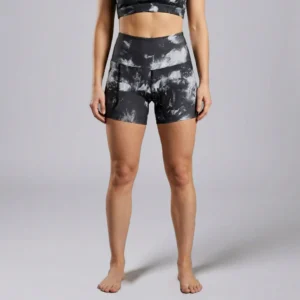 Short Adila